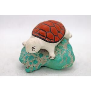 Hailstrom Signed Acoma Pottery Native American Turtle Fetish